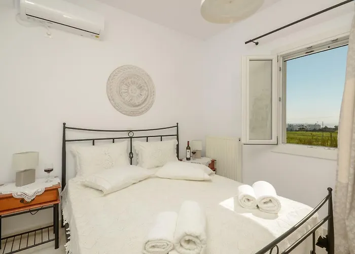 Orkos Naxian Wave Apartment